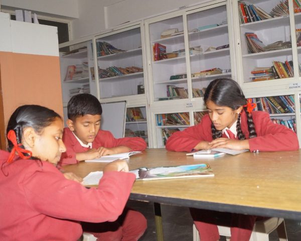 Sri Guru Christa Sharan International School Facilities Section Images - Library Facility Sri Guru Christa Sharan International School Facilities Section Images - Library Facility